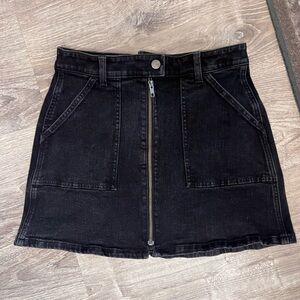 Madewell Denim Utility Zip Skirt in Black Size 28